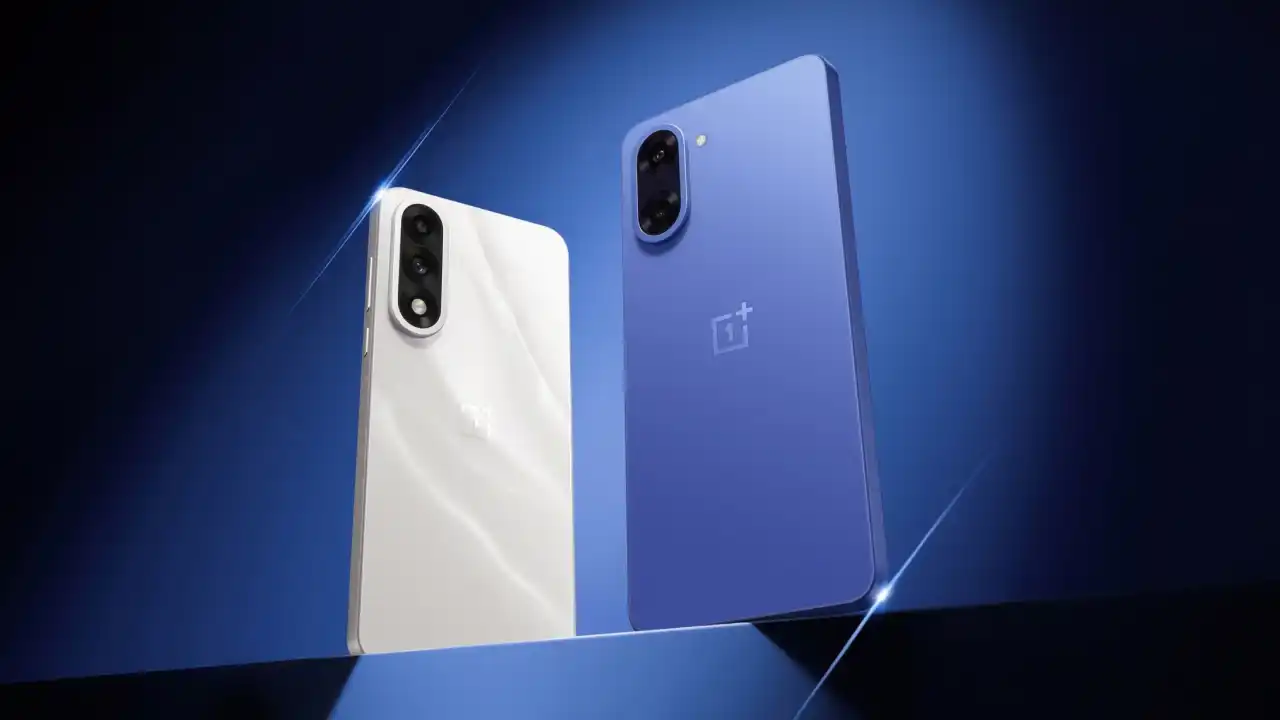 OnePlus 15 launch features, OnePlus 15 स्मार्टफोन का प्रीमियम डिजाइन, 6.78 इंच AMOLED डिस्प्ले और ट्रिपल 50MP कैमरा के साथ फ्लैगशिप फीचर्स