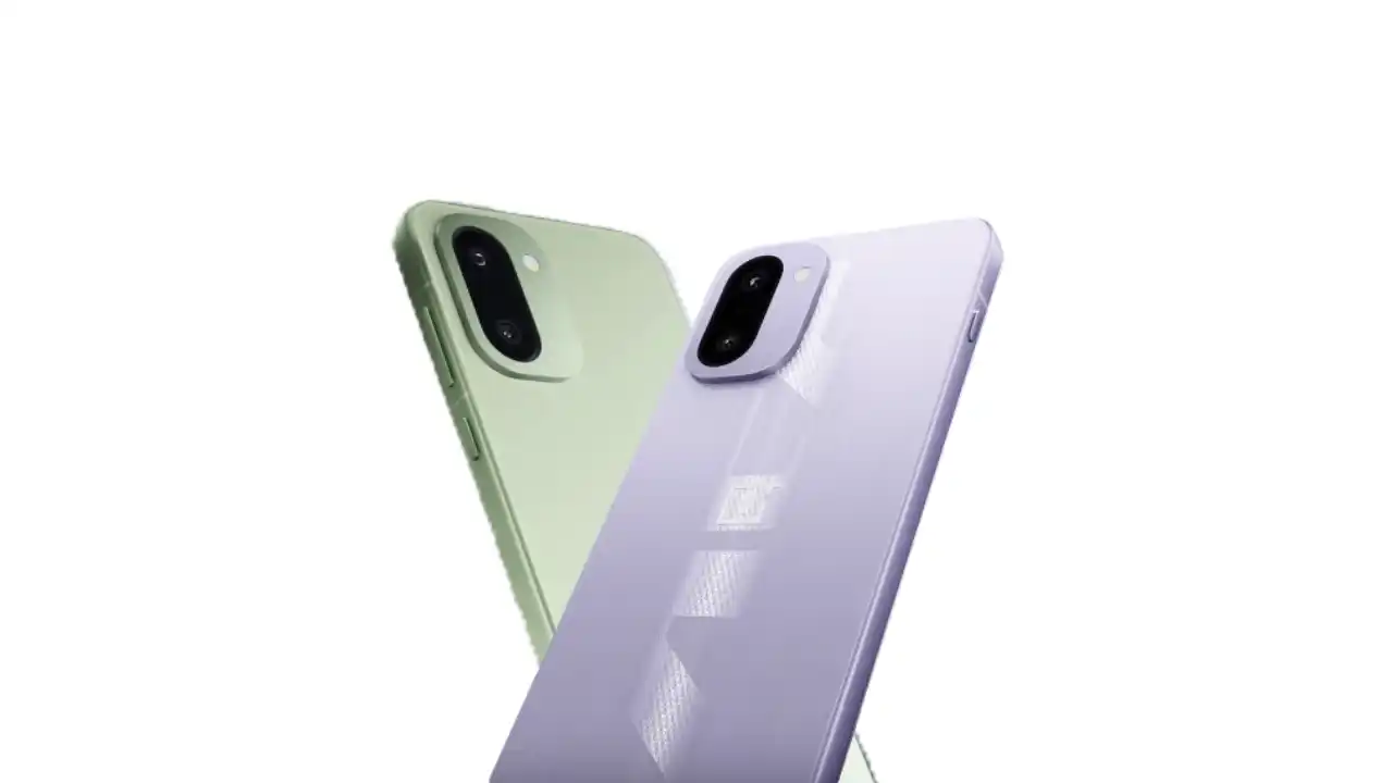 OnePlus 15R Features Leak: Snapdragon 8 Gen 5 प्रोसेसर, 7400mAh बैटरी, 165Hz AMOLED डिस्प्ले और 50MP कैमरा के साथ 17 दिसंबर भारत लॉन्च का रेंडर इमेज।