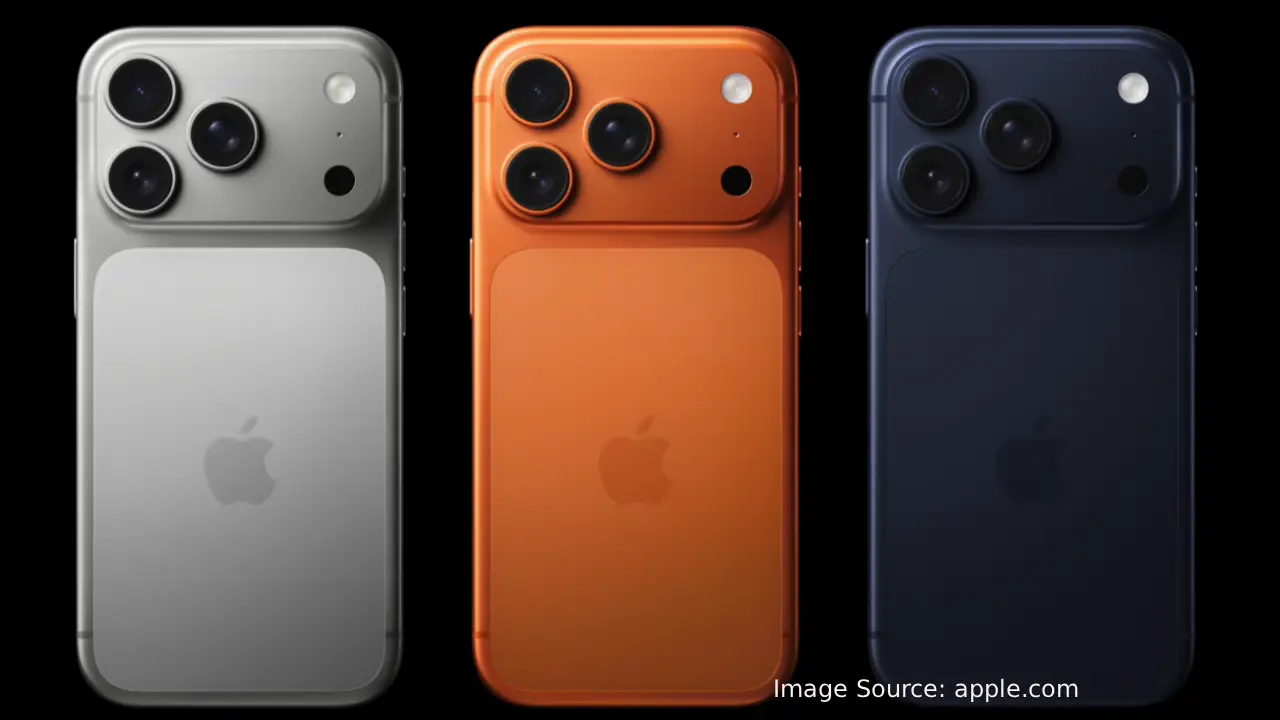 Croma Republic Day offer बैनर: iPhone 17 Rs 47,990 और iPhone 15 Rs 31,990 की डील्स दिखाते हुए Republic Day सेल पोस्टर।